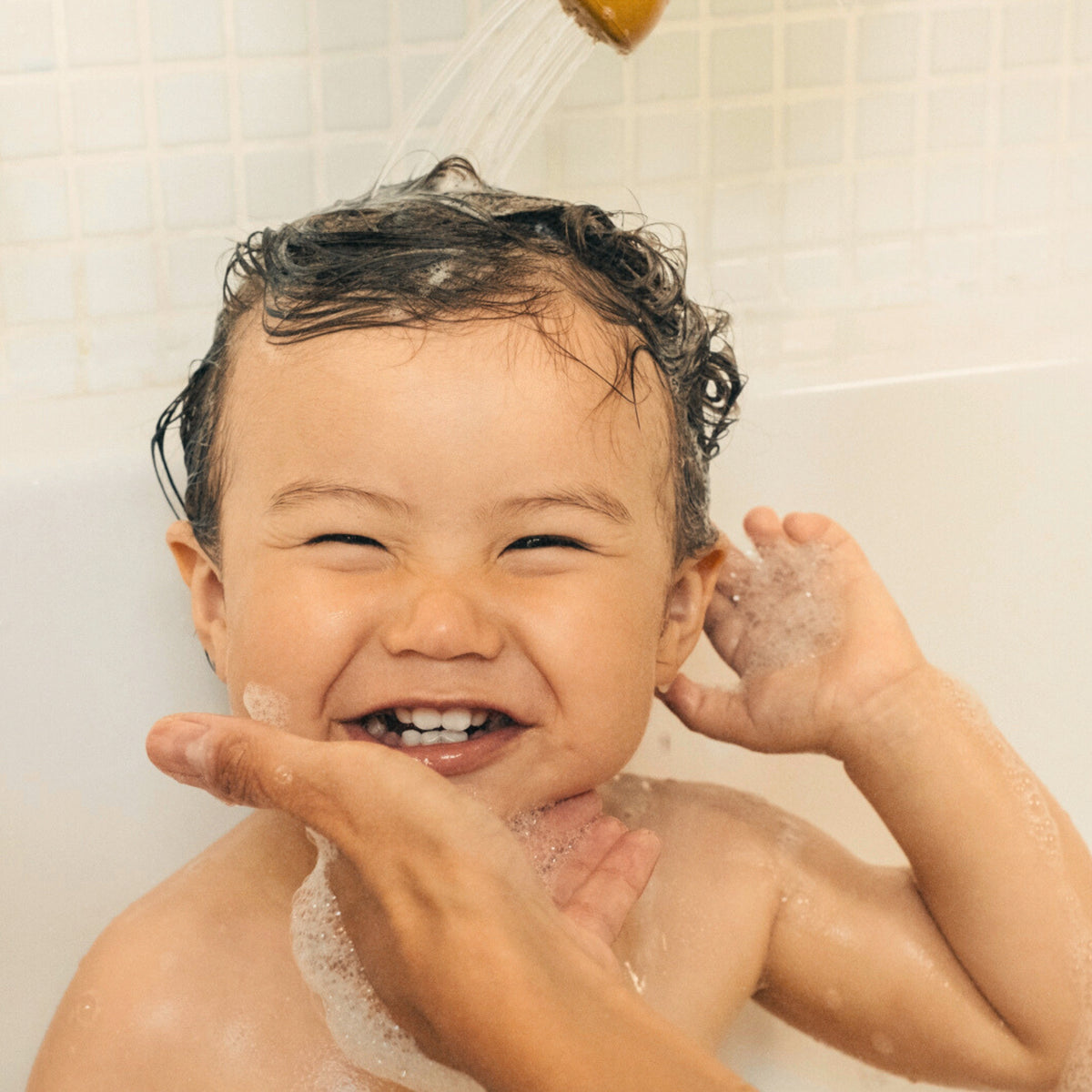 Mustela 2 in 1 Cleansing Gel Hair and Body Wash 200ml